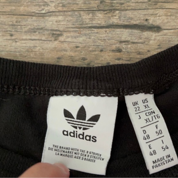 Adidas Black T- Shirt - Picture 5 of 5